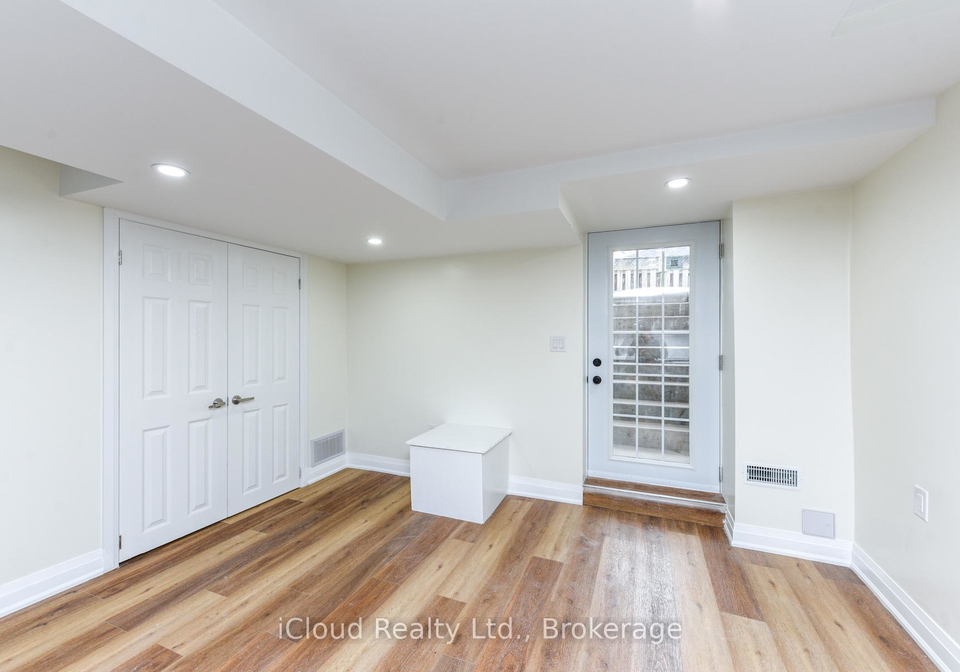 5744-philip-drive-mississauga-ontario-w12650154