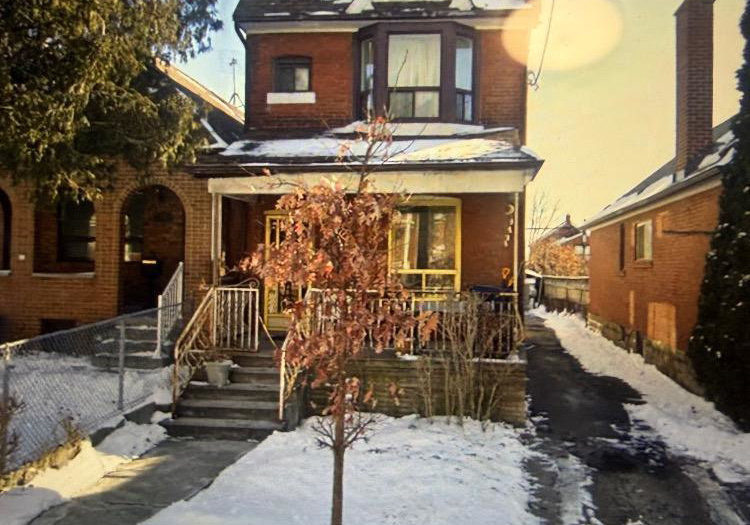 57-auburn-avenue-toronto-ontario-w12650298