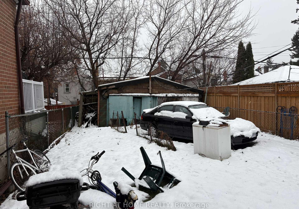 57-auburn-avenue-toronto-ontario-w12650298