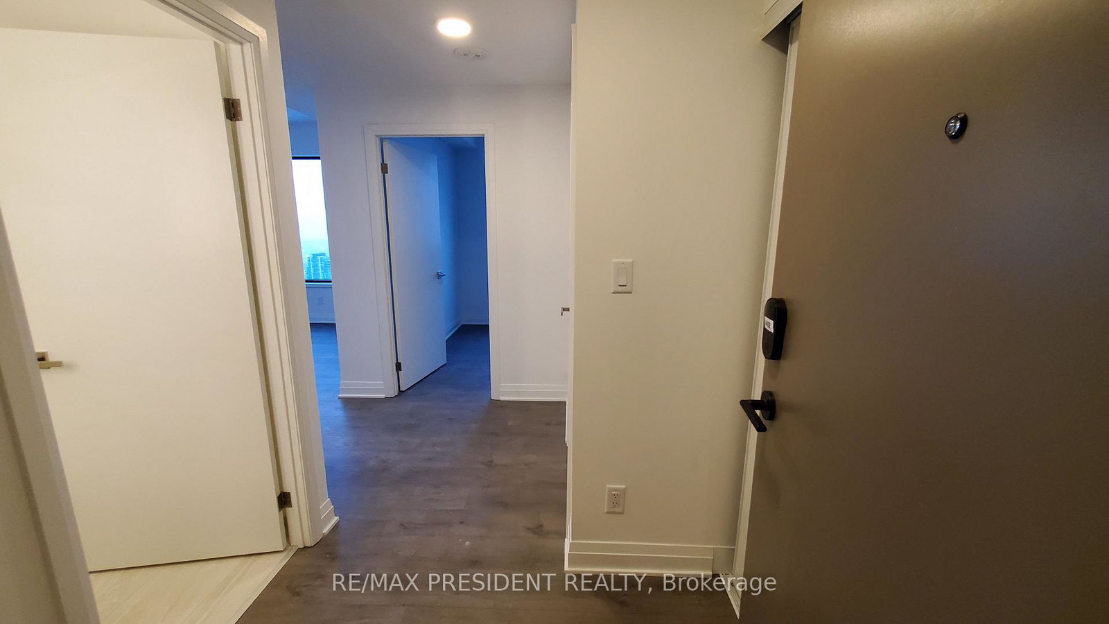4015-the-exchange-e-mississauga-ontario-w12650680