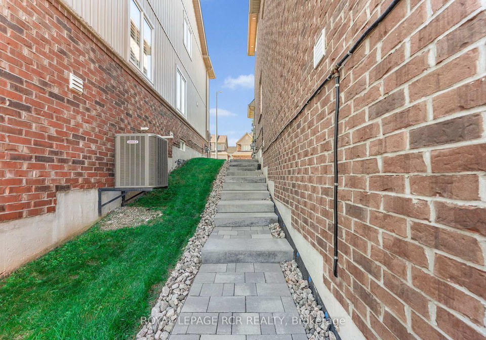 26-drew-brown-boulevard-orangeville-ontario-w12650892