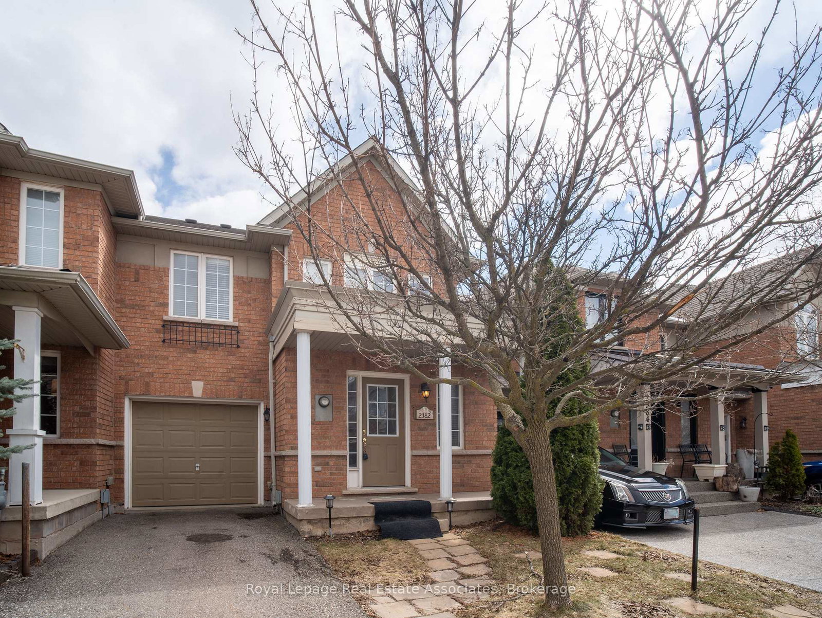 2382-sequoia-way-oakville-ontario-w12651028