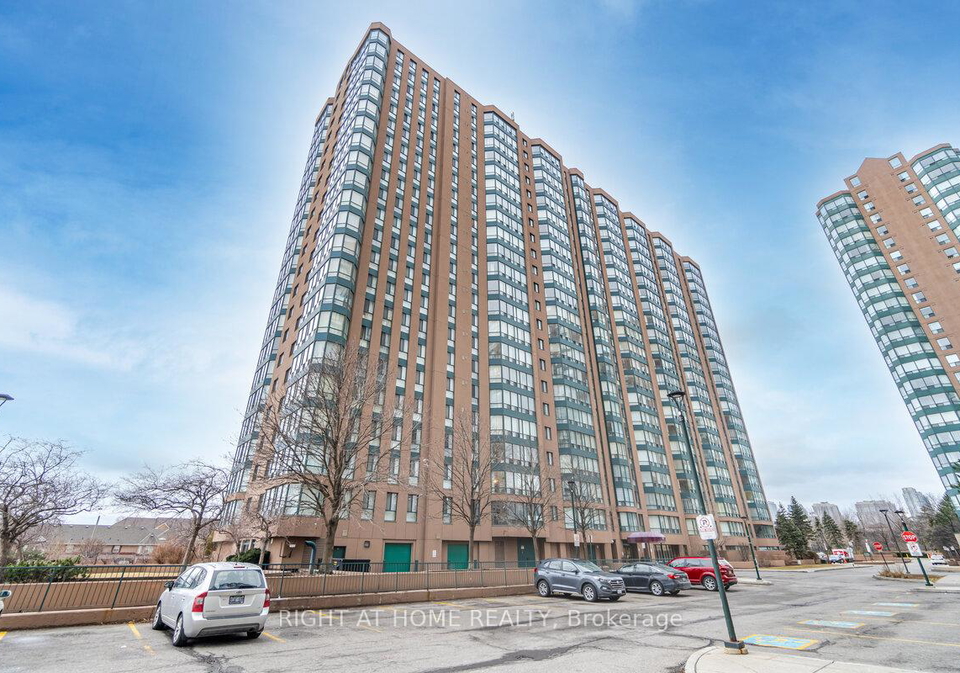 155-hillcrest-avenue-mississauga-ontario-w12651146