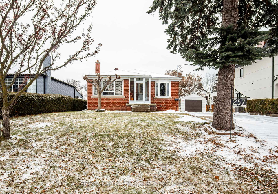 257-woodale-avenue-oakville-ontario-w12651368