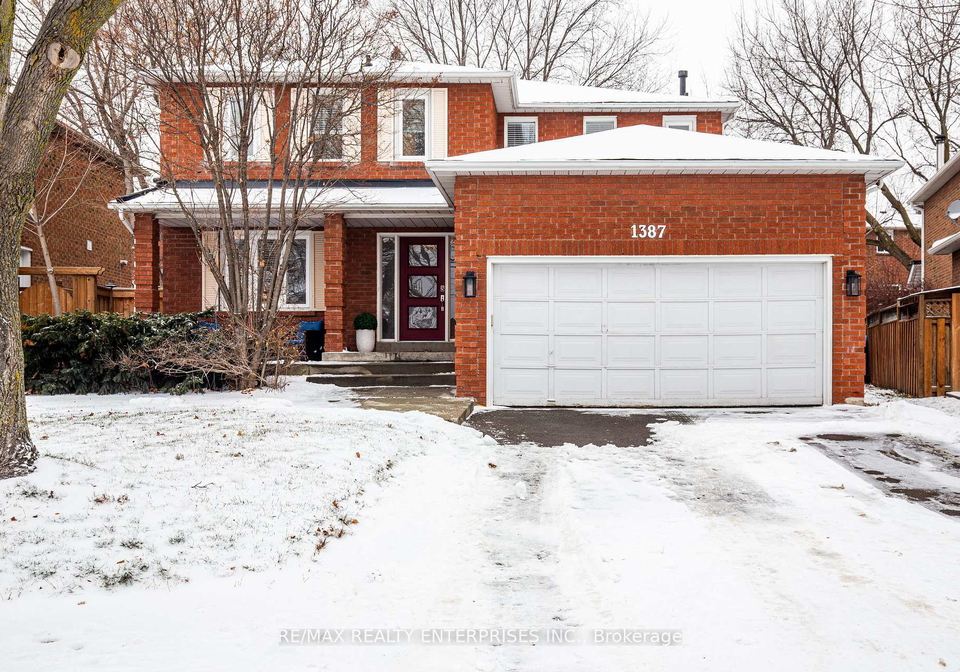 1387-chedboro-crescent-oakville-ontario-w12651372