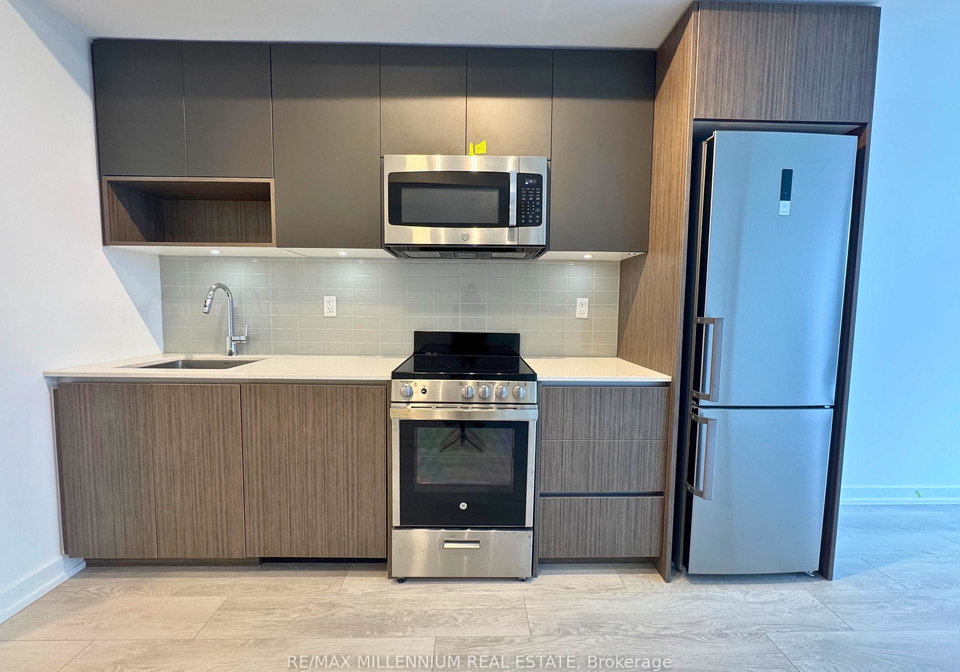 801-the-queens-way-etobicoke-ontario-w12651676
