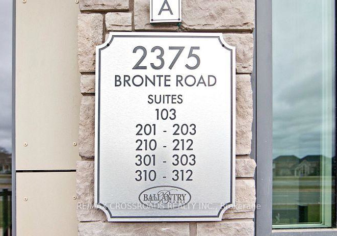 2375-bronte-road-oakville-ontario-w12651902