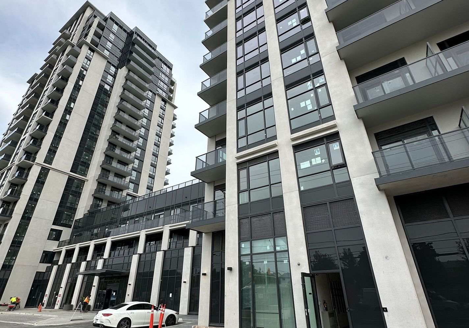 202-burnhamthorpe-road-ne-mississauga-ontario-w12651934