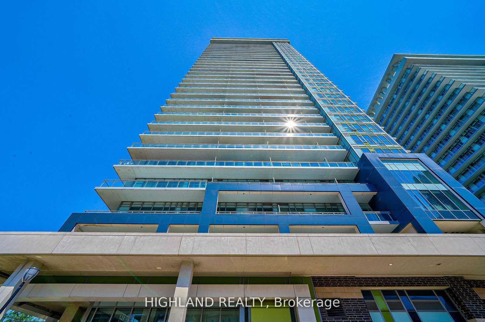 360-square-one-drive-mississauga-ontario-w12652174