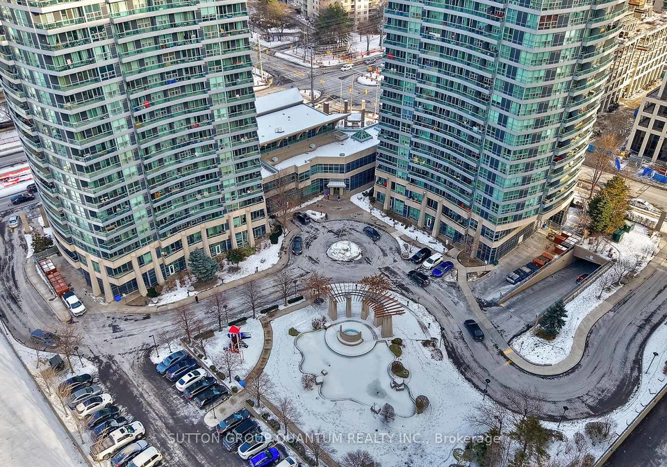 1-elm-drive-w-mississauga-ontario-w12652178
