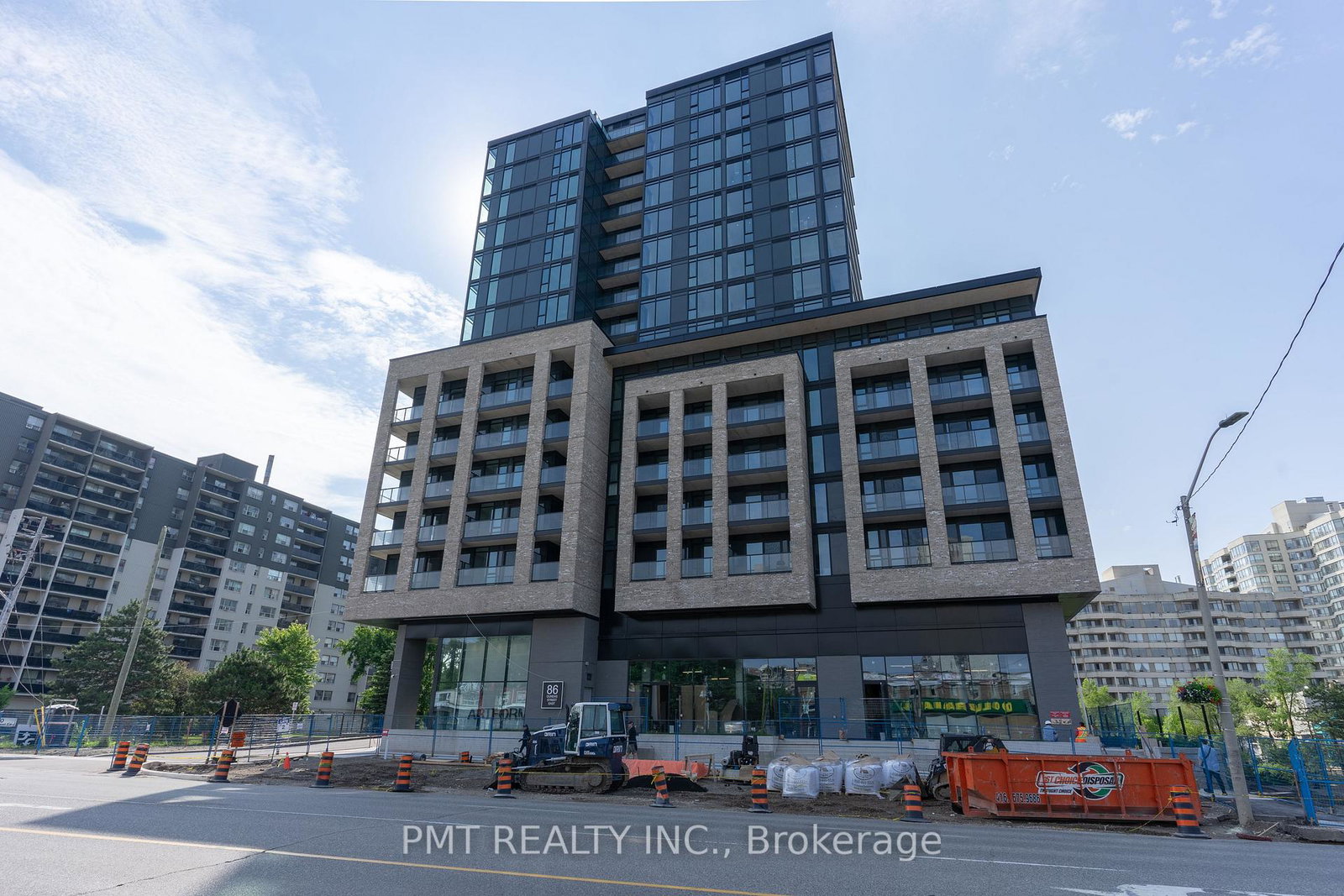 86-dundas-street-e-mississauga-ontario-w12652350