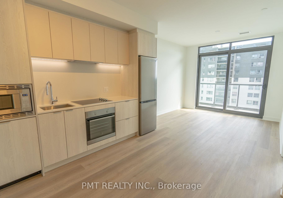 86-dundas-street-e-mississauga-ontario-w12652350