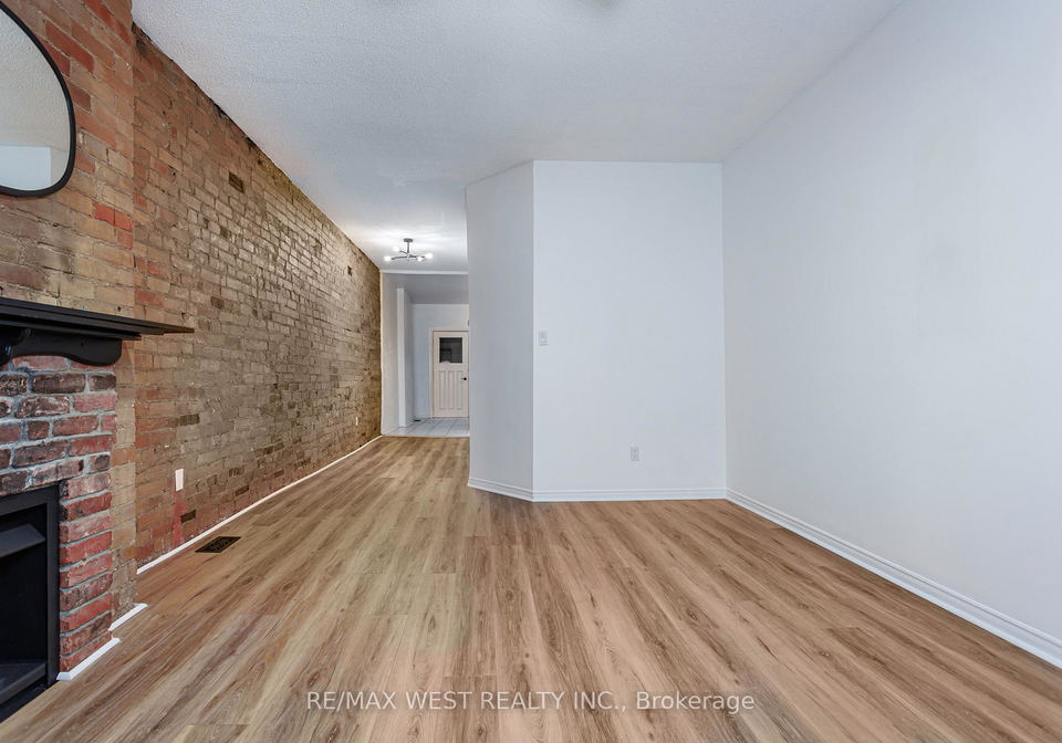 105-sunnyside-avenue-toronto-ontario-w12652606