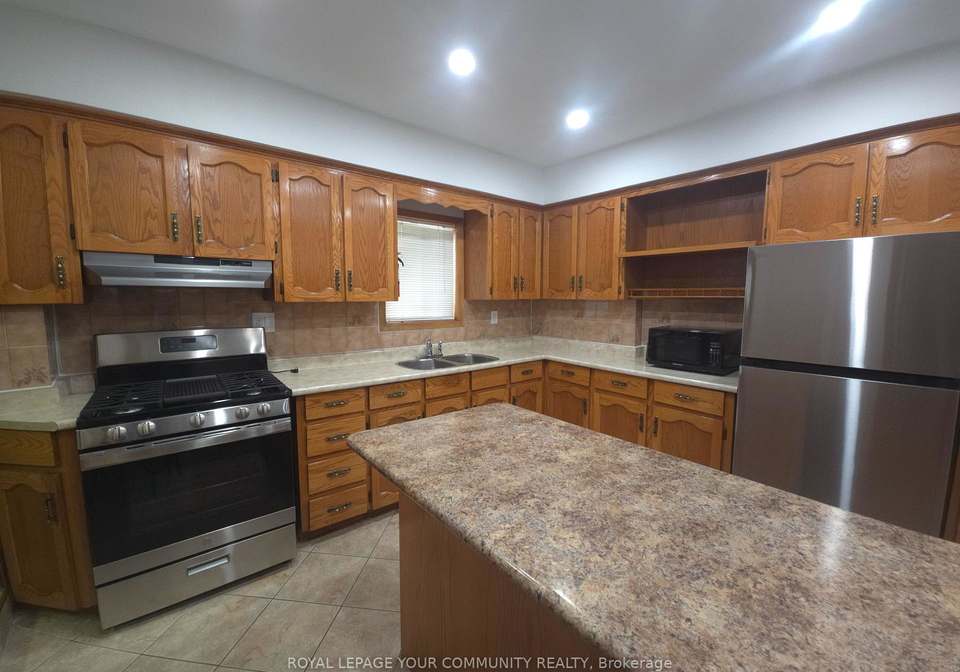 5-rideau-avenue-toronto-ontario-w12653454