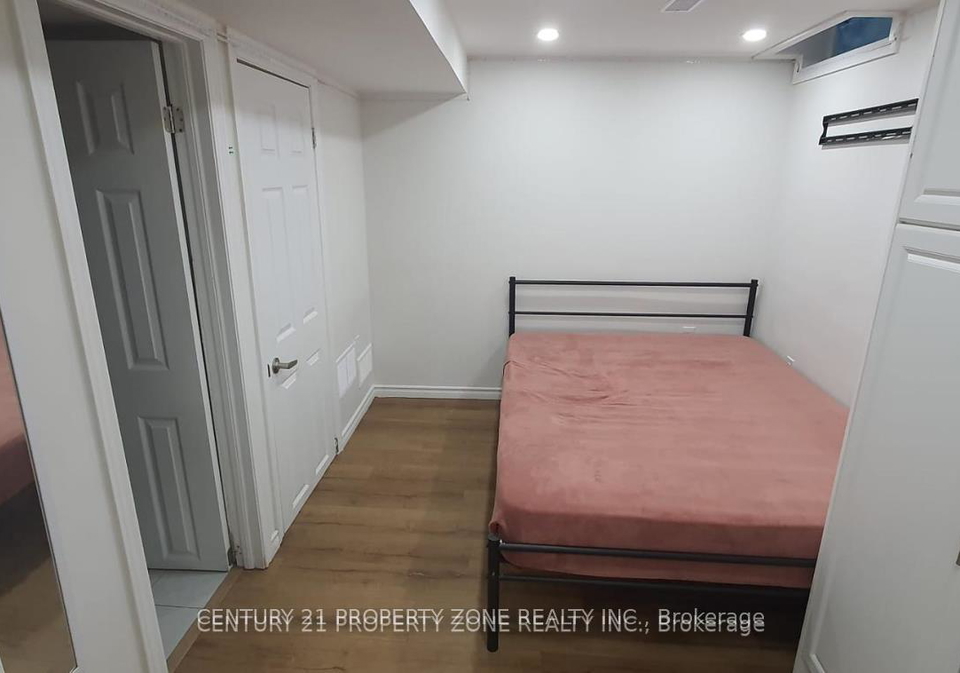 68-hoskins-square-brampton-ontario-w12653506