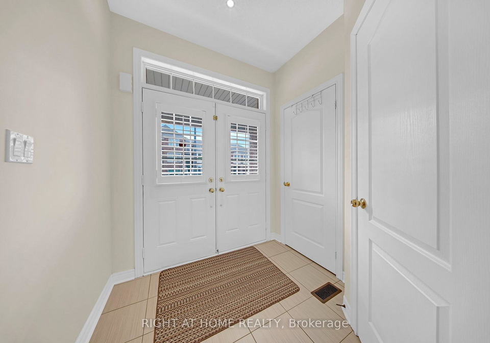 51-lorenzo-circle-brampton-ontario-w12653582