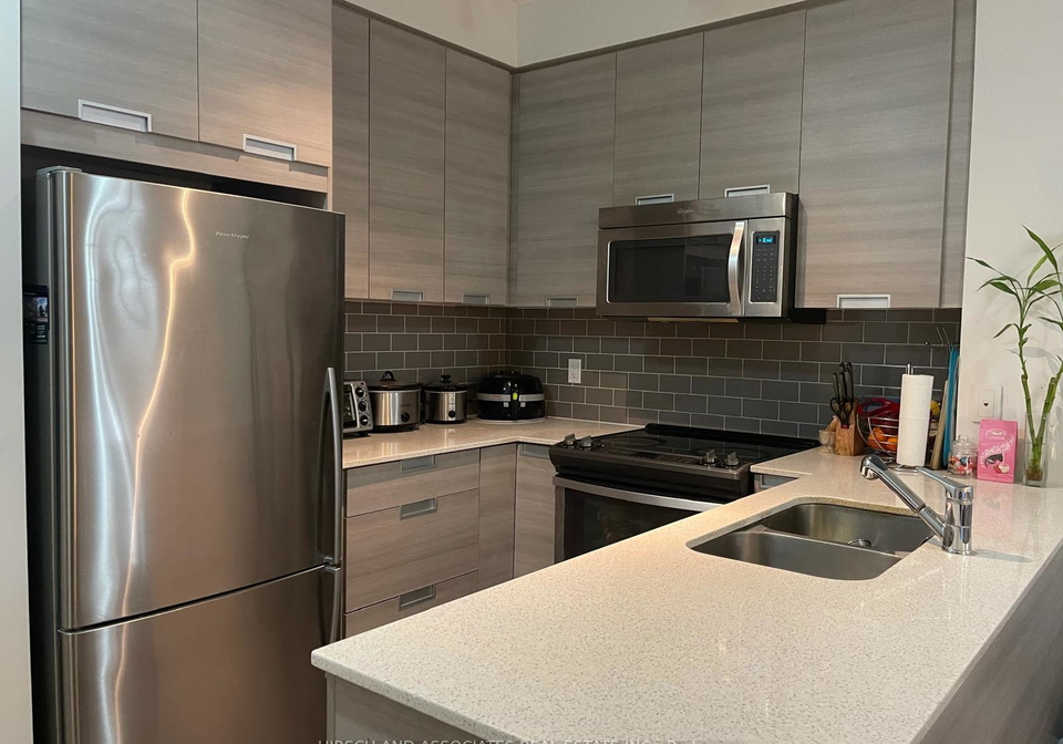 75-eglinton-avenue-w-mississauga-ontario-w12653588