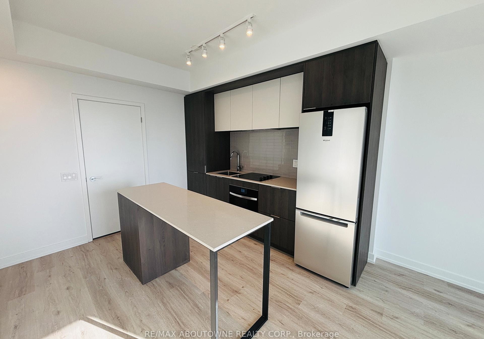 395-square-one-drive-mississauga-ontario-w12653754