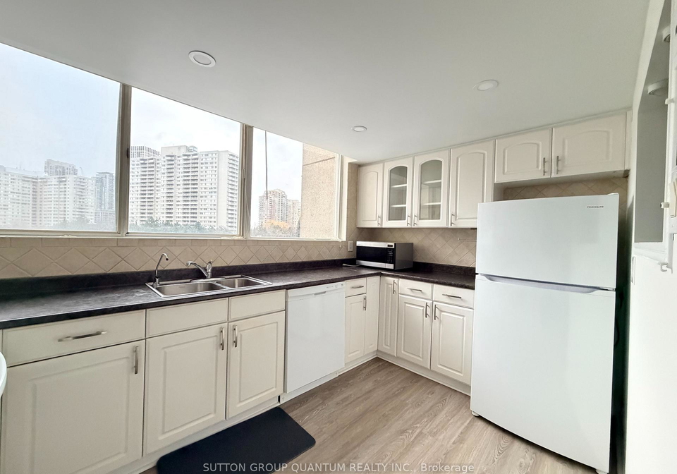 3700-kaneff-crescent-mississauga-ontario-w12653888