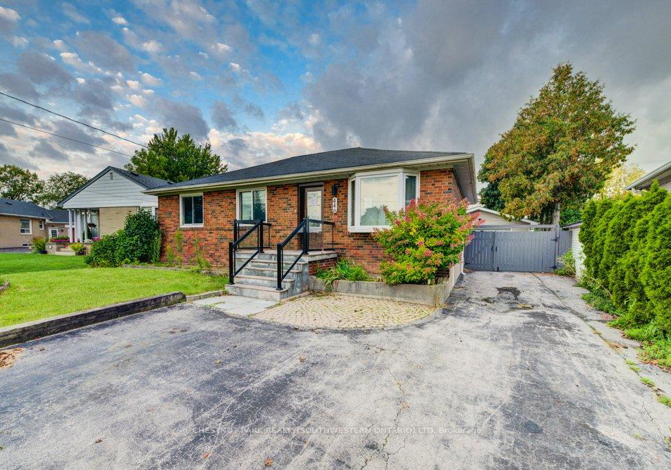 446-kingsleigh-court-milton-ontario-w12653952