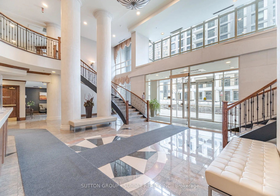 156-enfield-place-mississauga-ontario-w12654084