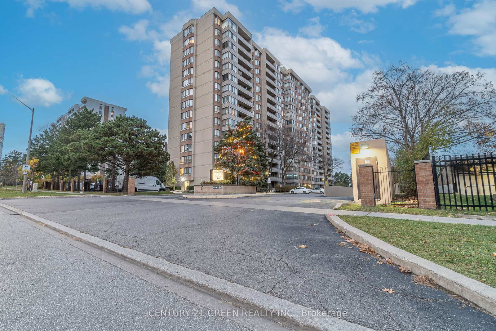 5-lisa-street-brampton-ontario-w12654138