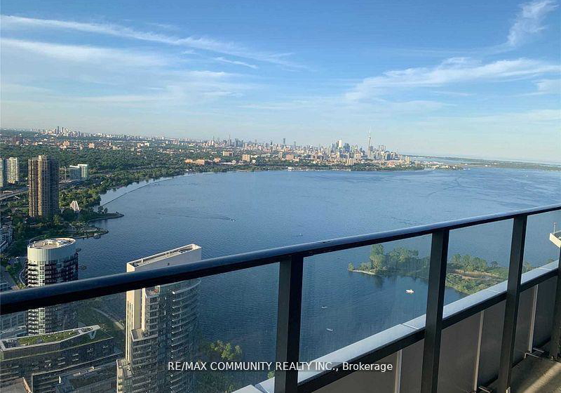 30-shore-breeze-drive-etobicoke-ontario-w12655060
