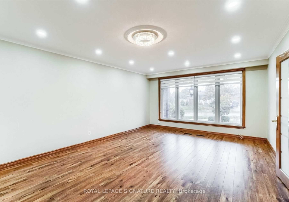 138-derrydown-road-york-ontario-w12655102
