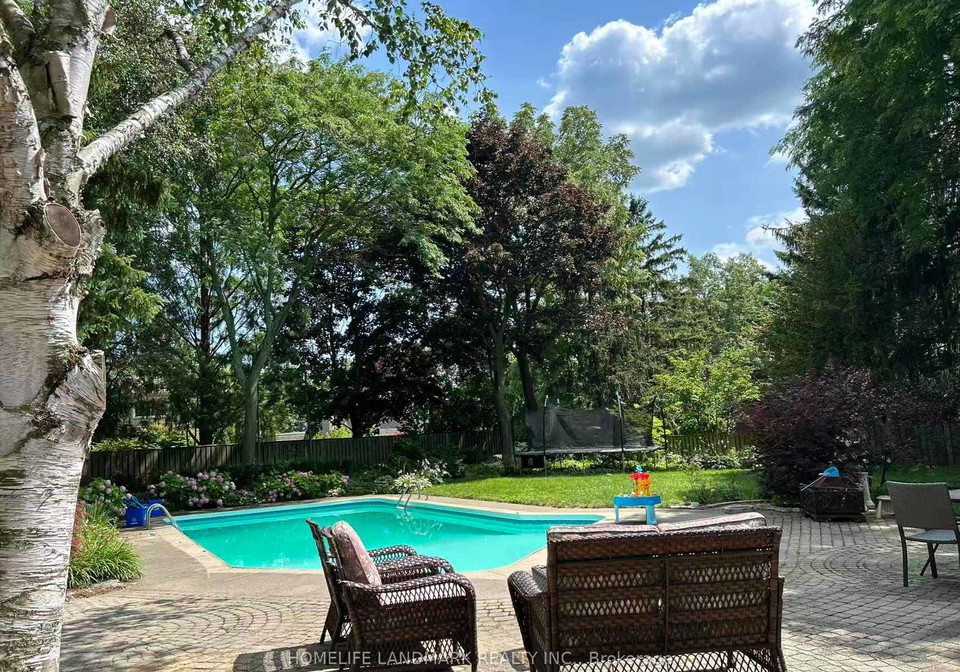 1464-oakhill-drive-oakville-ontario-w12655724