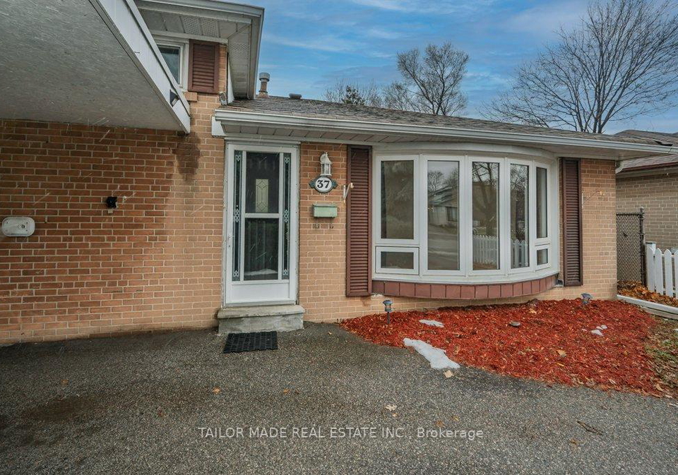37-vanderbrent-crescent-etobicoke-ontario-w12656444