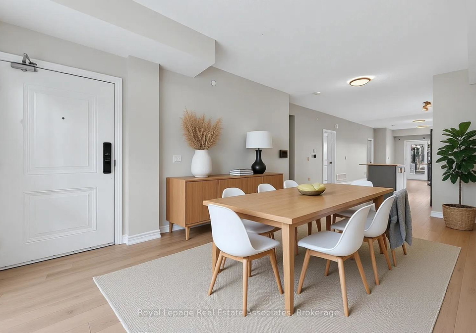 349-wheat-boom-drive-oakville-ontario-w12656626