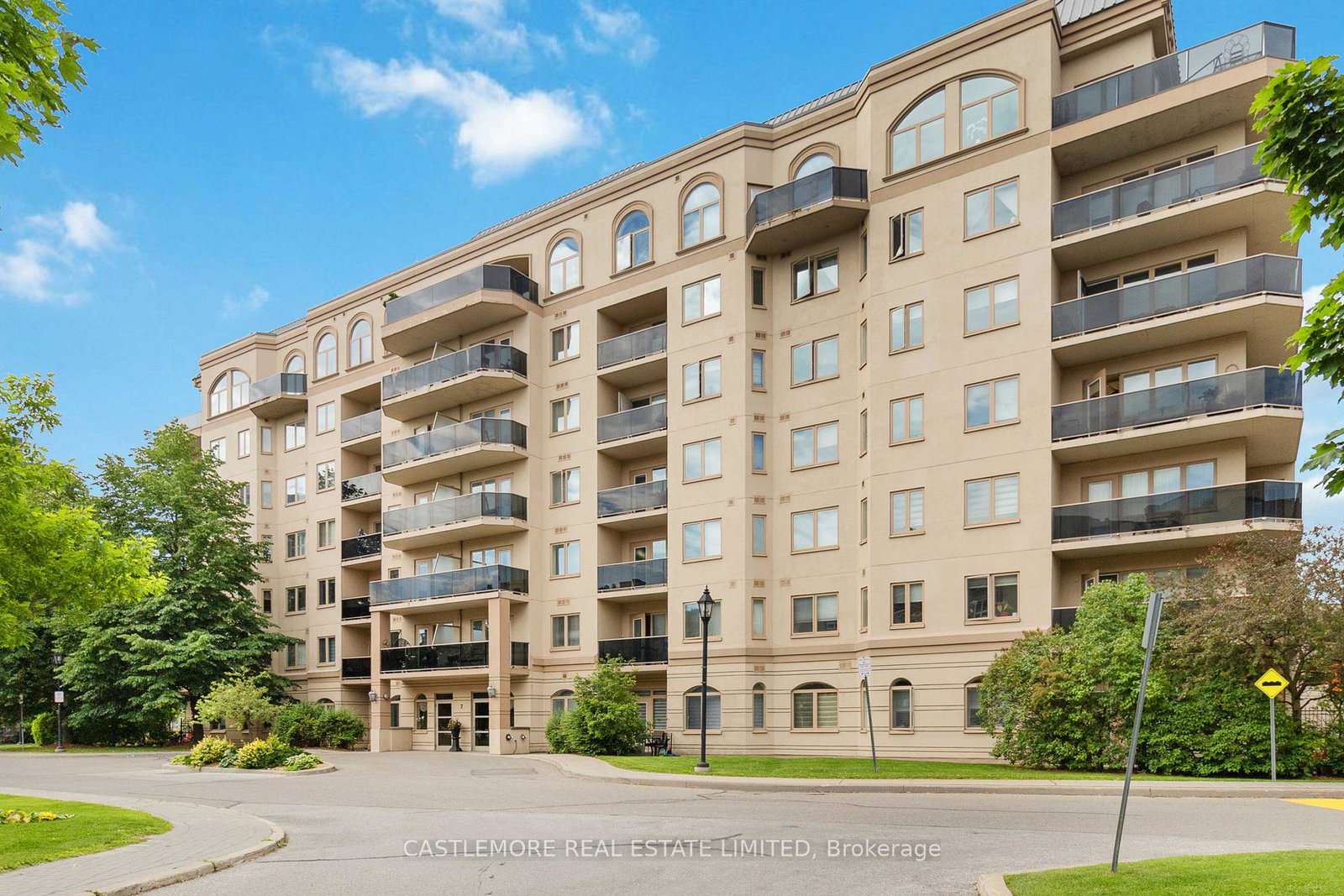7-daypring-circle-brampton-ontario-w12656802