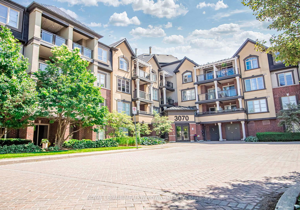 3070-rotary-way-burlington-ontario-w12657362