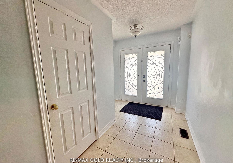 1413-costigan-road-milton-ontario-w12657526