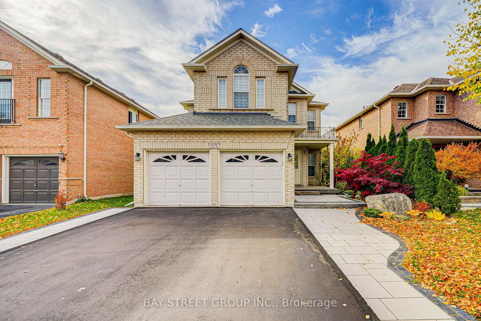 2470-nichols-drive-oakville-ontario-w12657936