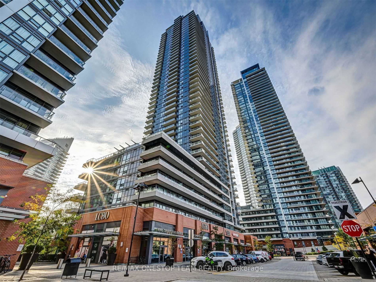 2220-lake-shore-boulevard-w-etobicoke-ontario-w12658170