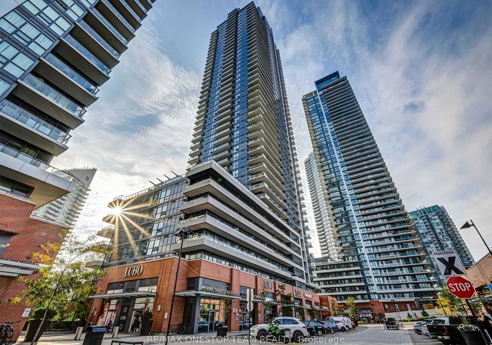 2220-lake-shore-boulevard-w-etobicoke-ontario-w12658170