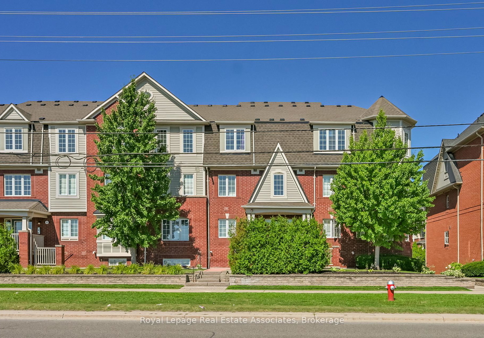 575-dundas-street-w-mississauga-ontario-w12658560