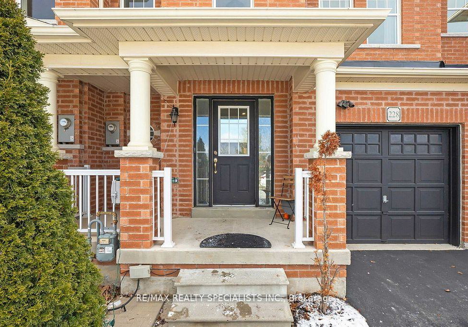 228-duncan-lane-milton-ontario-w12659018