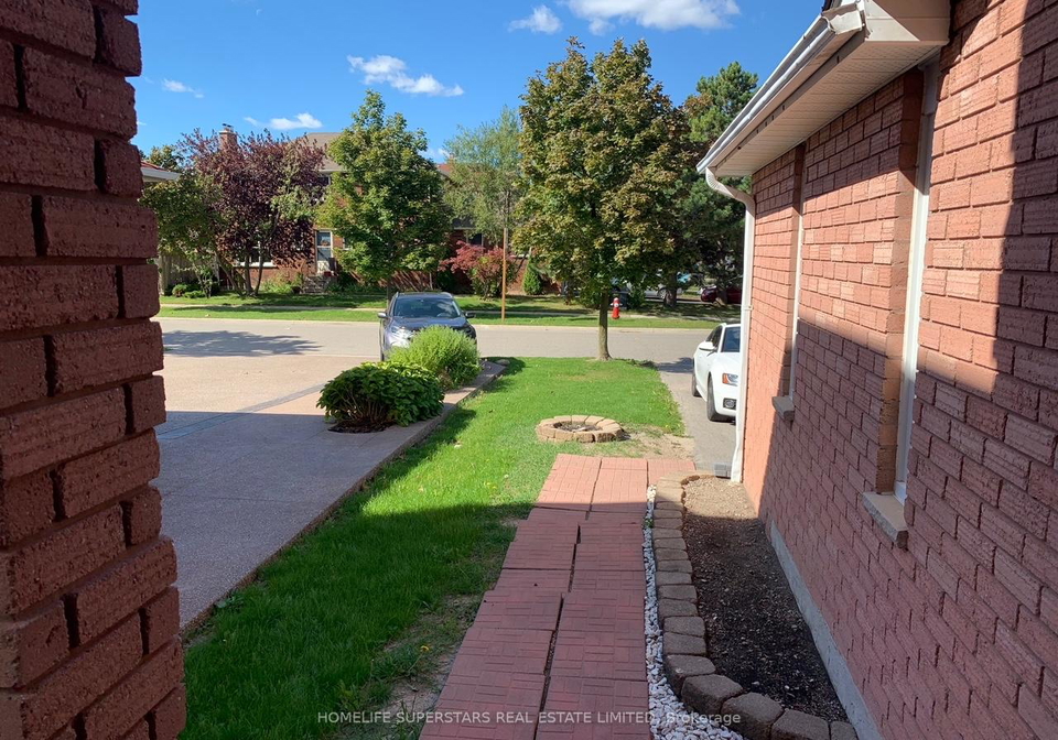 3436-dovetail-mews-mississauga-ontario-w12659288