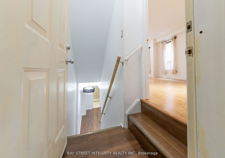 5657-raleigh-street-mississauga-ontario-w12659316