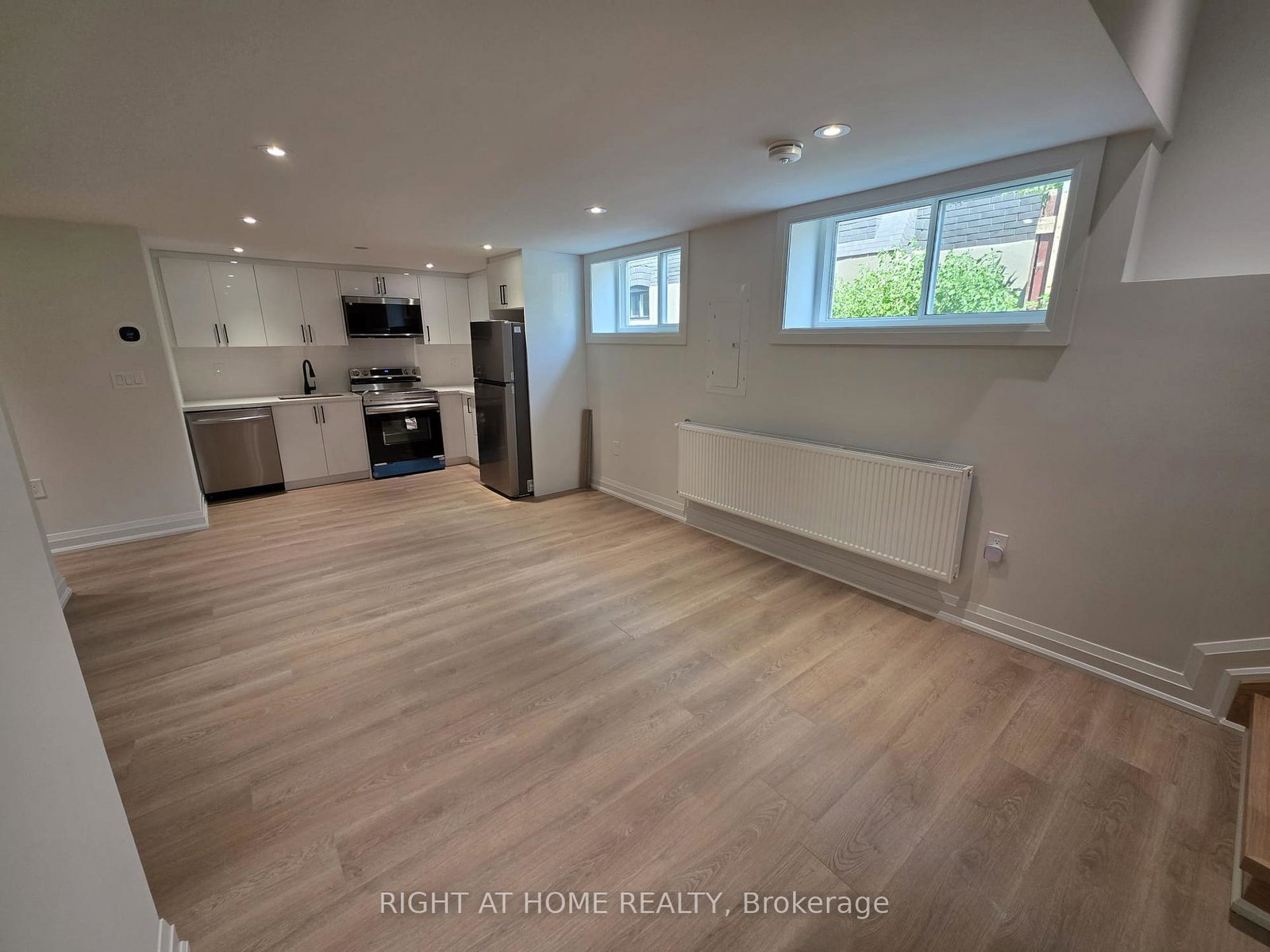 339-ranee-avenue-s-north-york-ontario-w12659386