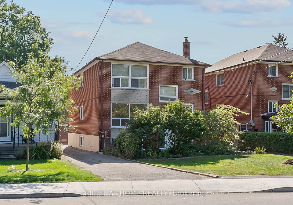 160-varsity-road-toronto-ontario-w12660752