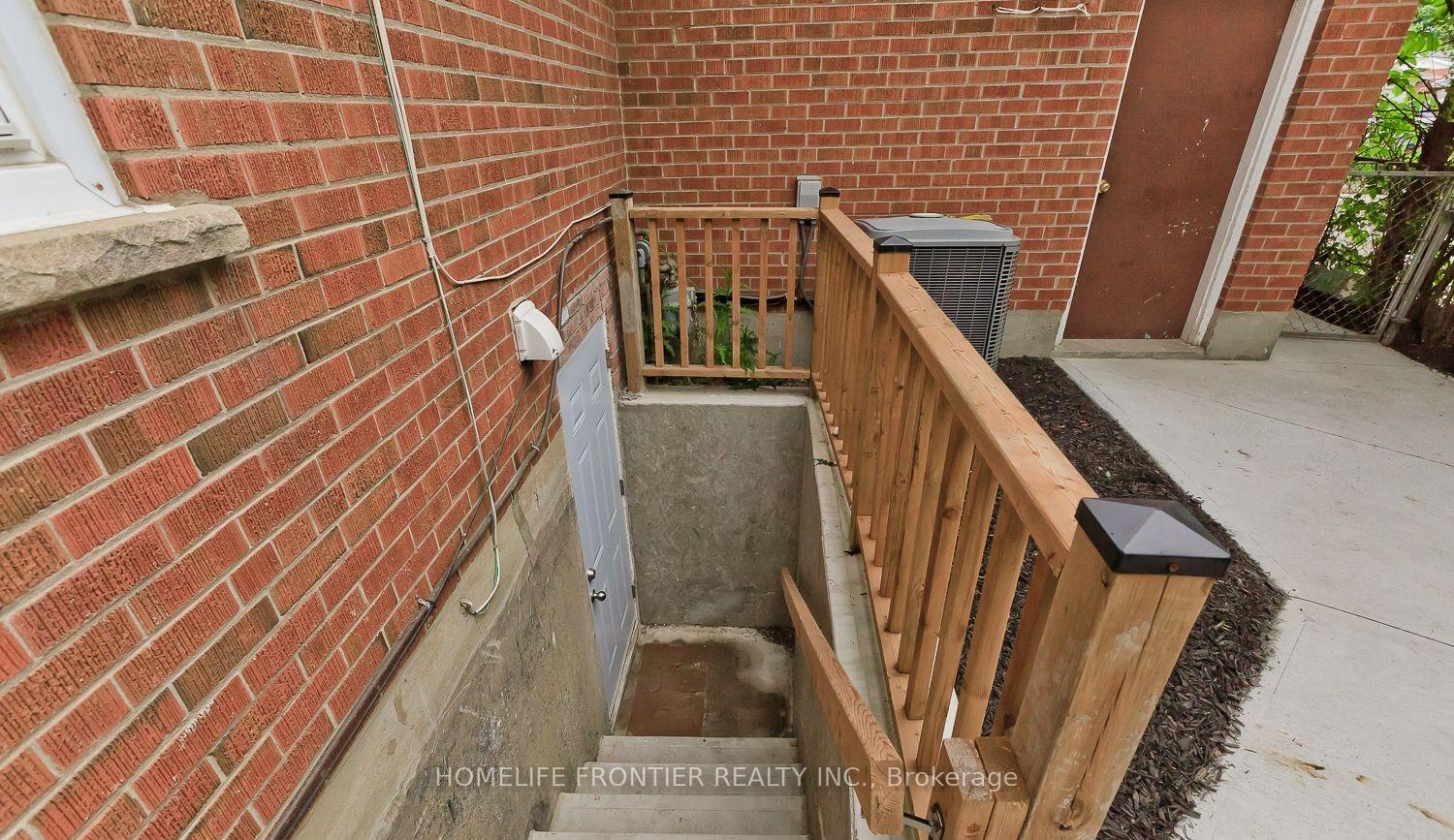 759-bloor-street-n-mississauga-ontario-w12660800