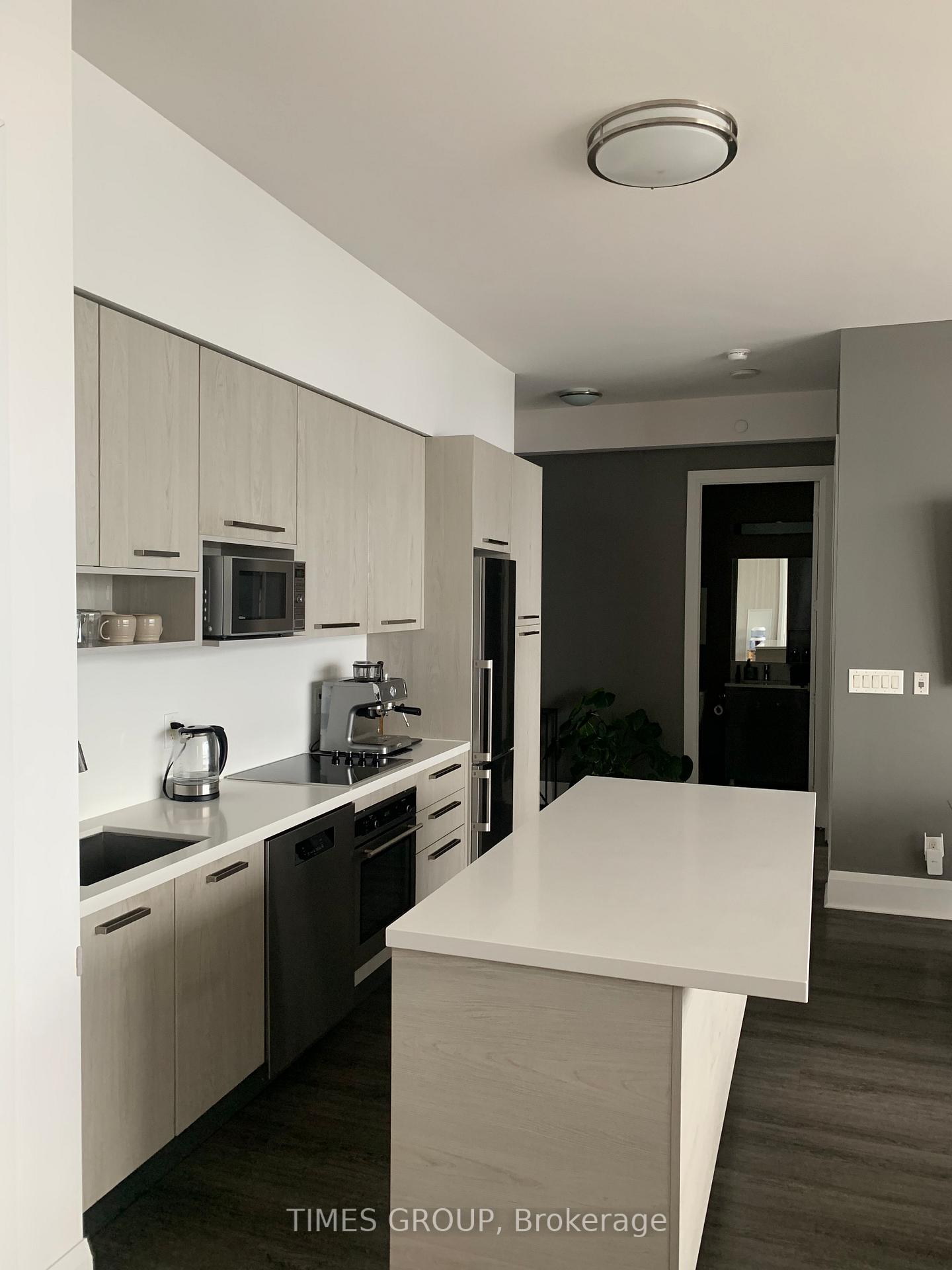 36-park-lawn-road-etobicoke-ontario-w12661012