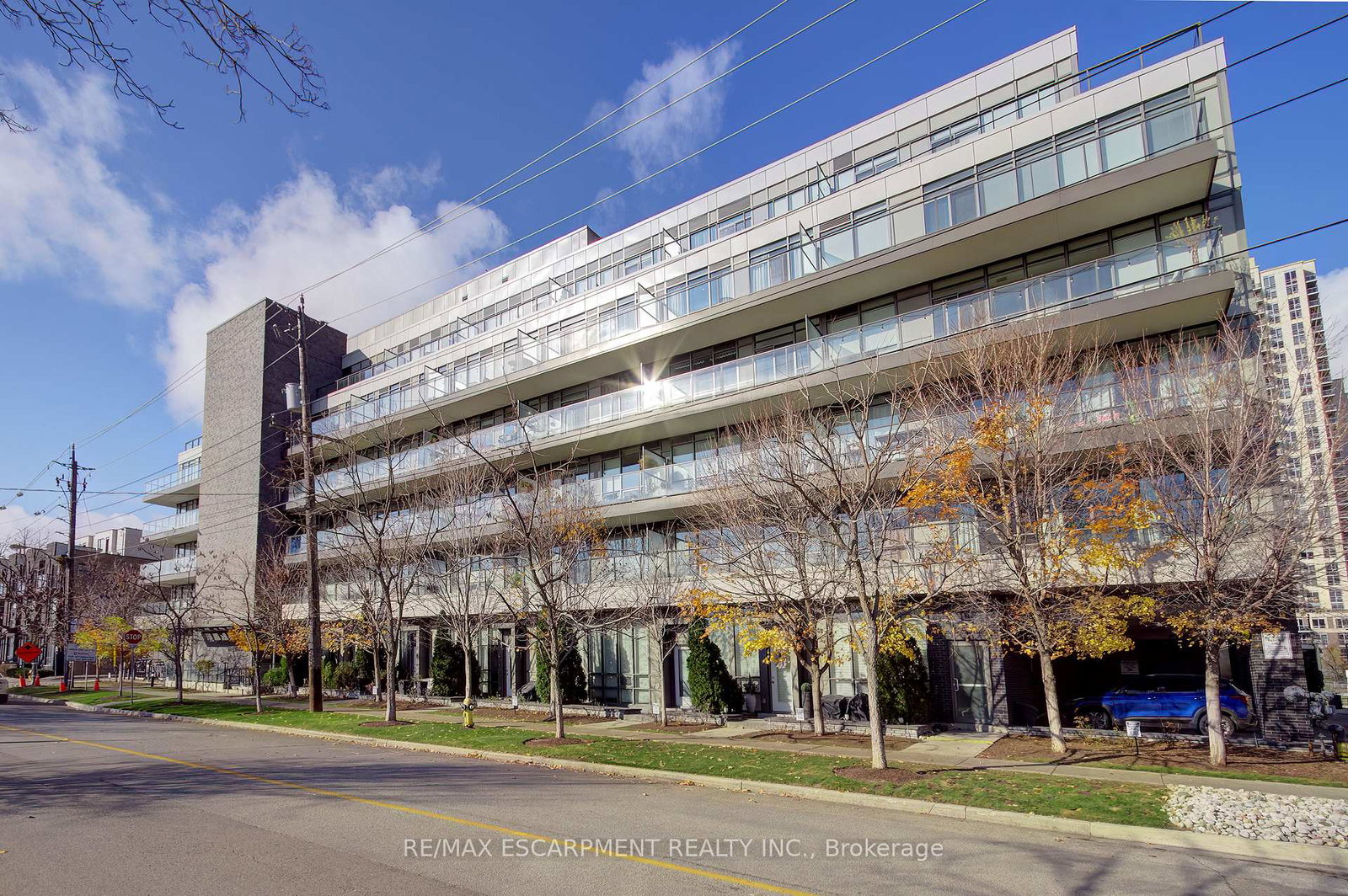 8-fieldway-road-etobicoke-ontario-w12661034