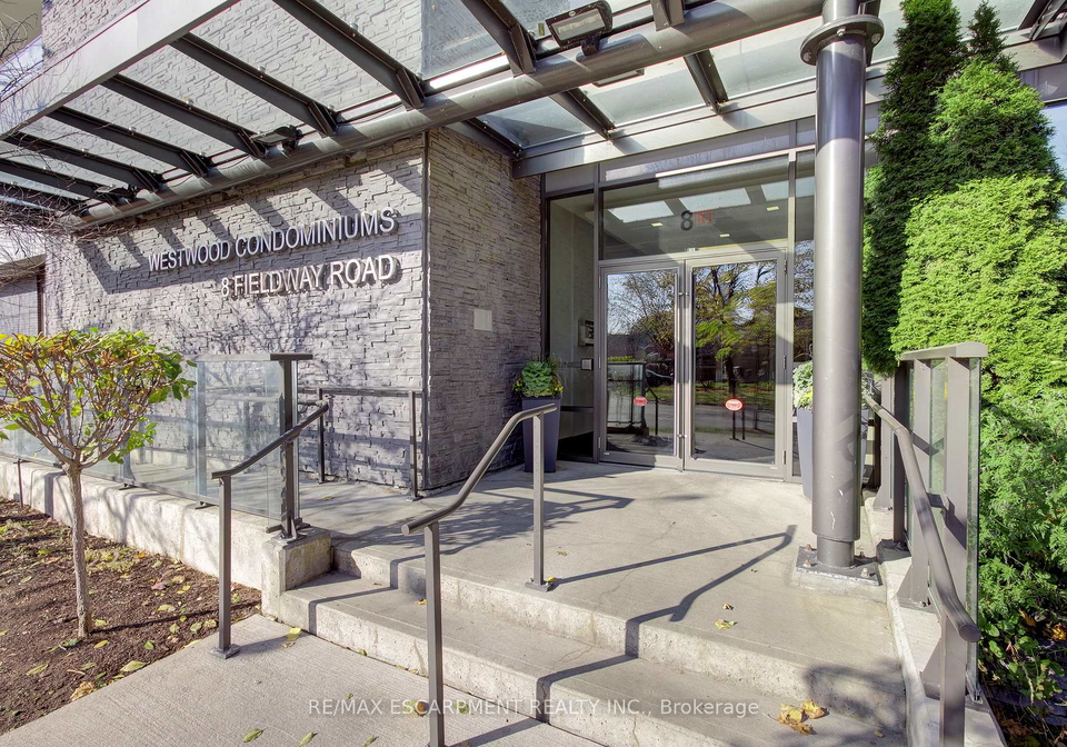 8-fieldway-road-etobicoke-ontario-w12661034
