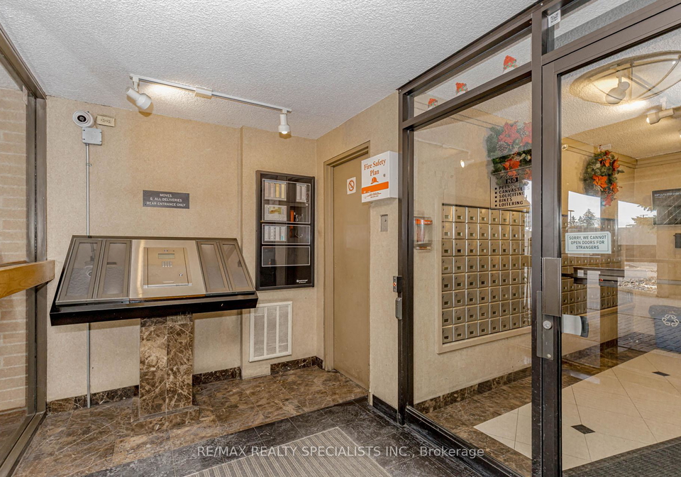 20-mississauga-valley-boulevard-mississauga-ontario-w12661670