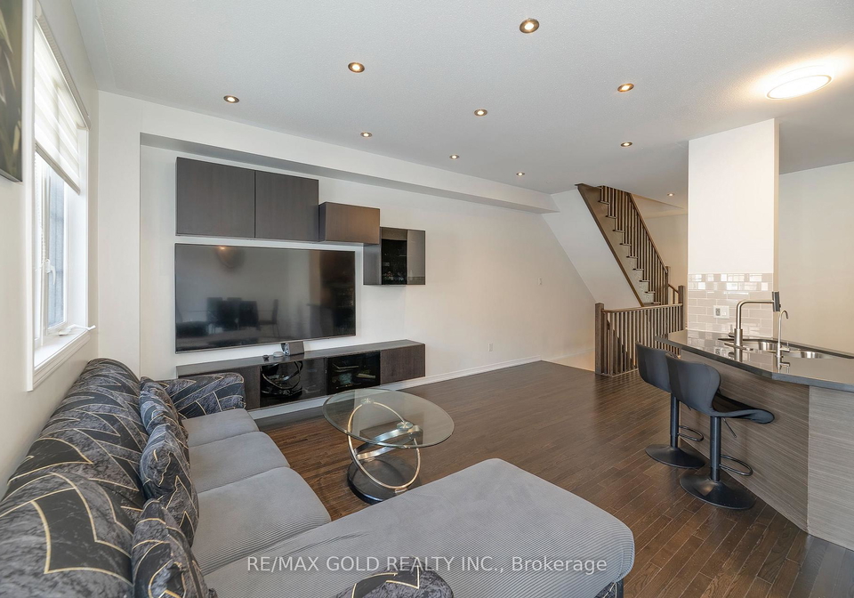 84-honeyview-trail-brampton-ontario-w12661720
