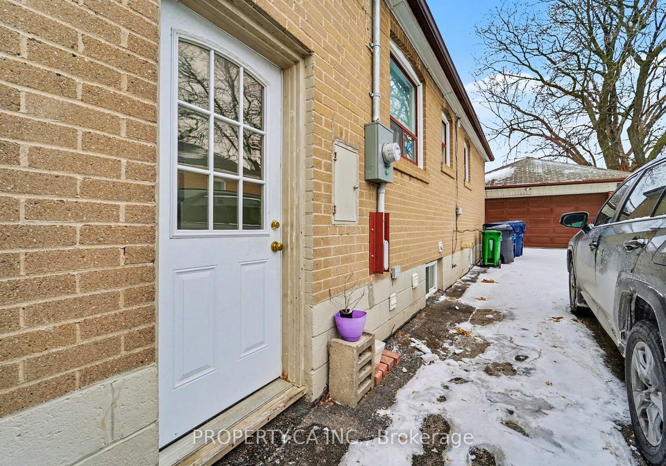 47-hadrian-drive-etobicoke-ontario-w12661868
